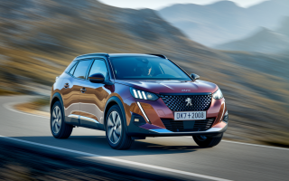 peugeot-2008-route-montagne-laterale